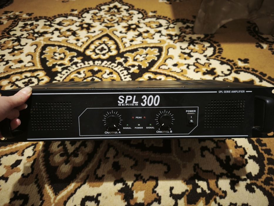 Двоканальний підсилювач звуку якSkytec SPL 300