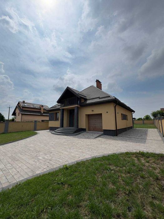 Без комісії!!! Продаж vip 2-поверхового будинку з ремонтом в Сокільниках біля Львова