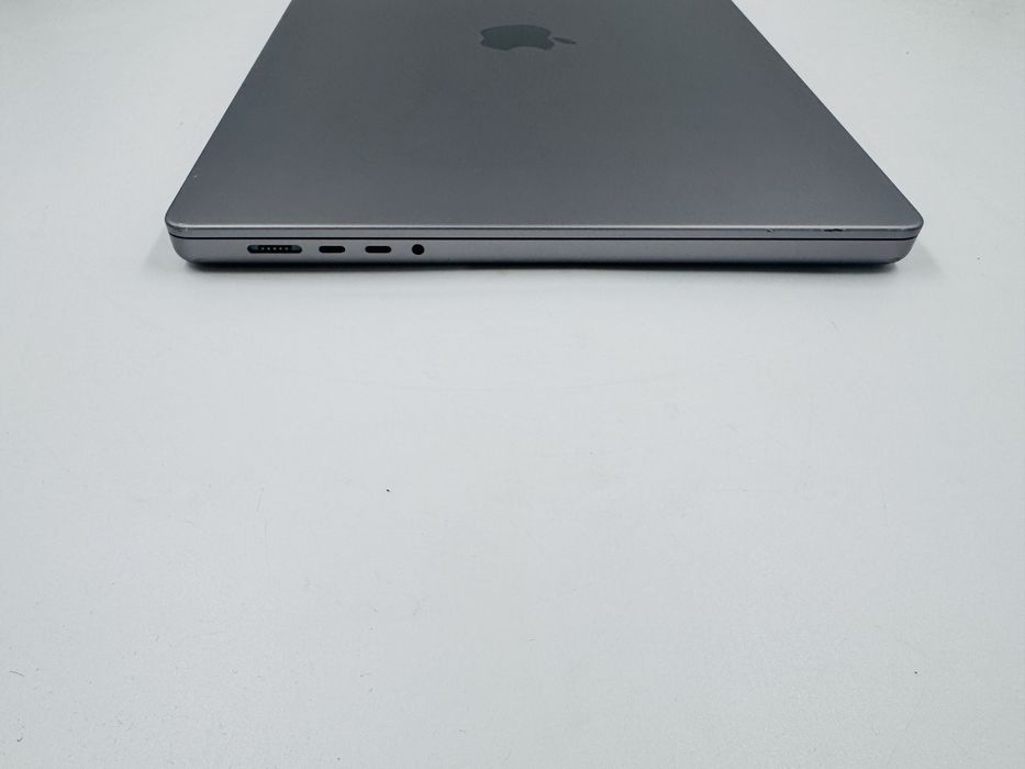Apple Macbook Pro 16 2023 M2 Max 12/38 Core 64GB RAM 1TB SSD Space Gray IL7325