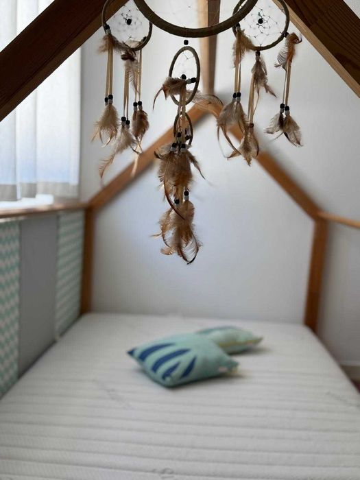 Cama de criança tipo tenda