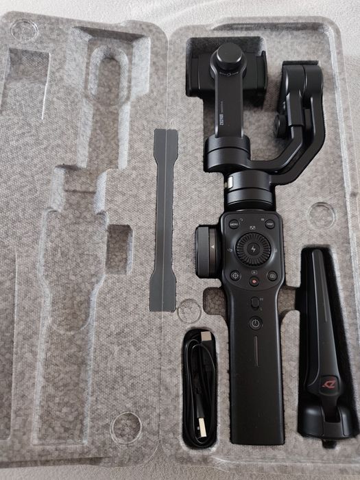 Gimbal zhiyun smooth 4