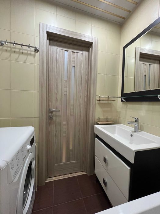 4-кімнатна квартира 80 м2 з новим ремонтом | метро Житомирська