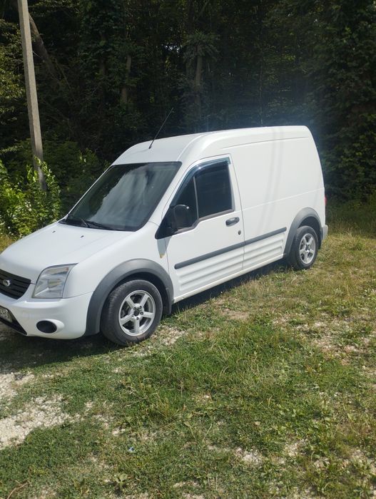 Ford trsnzit konekt 2012