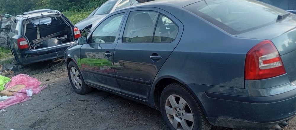 Фара капот двери skoda Octavia A5
