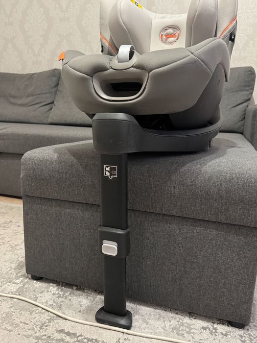 Автокрісло Cybex Sirona 360 105см 18кг