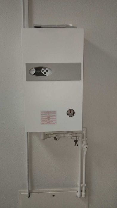 Офісне прим. з автоном. опаленням та власним санвузлом (п3)