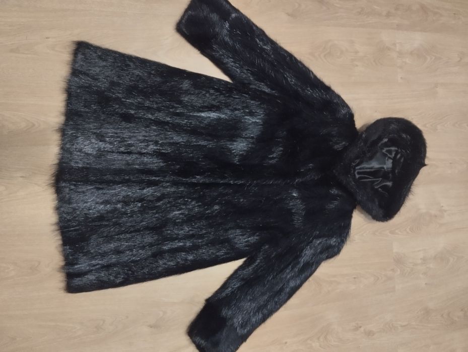 Шикарна  сучасна шуба