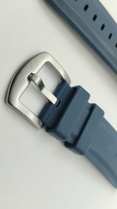 Bracelete 22mm de borracha FKM azul estilo Panerai da marca "Militvm".