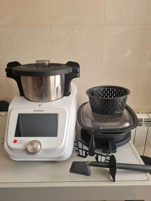 Monsieur Cuisine Connect com pouco uso