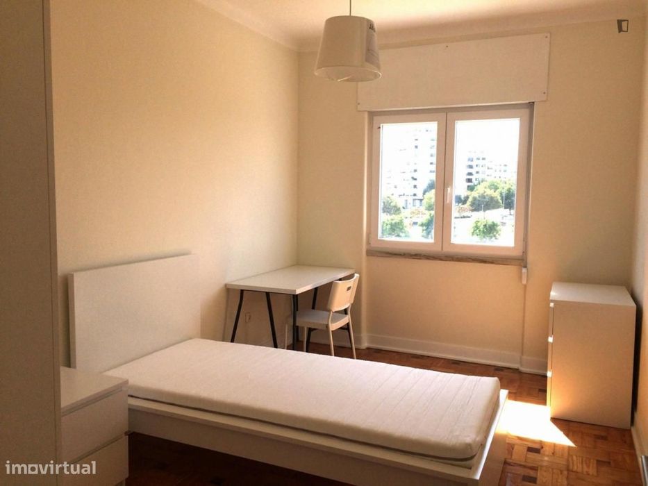 Quarto - localizado em Santarem
