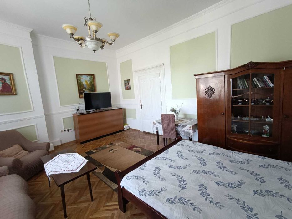 Квартира в історичному центрі біля собору від власника