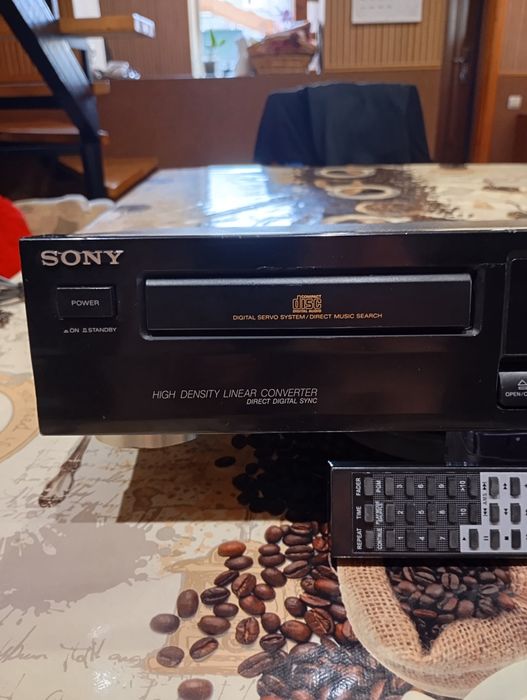 CD програвач SONY CDP-311