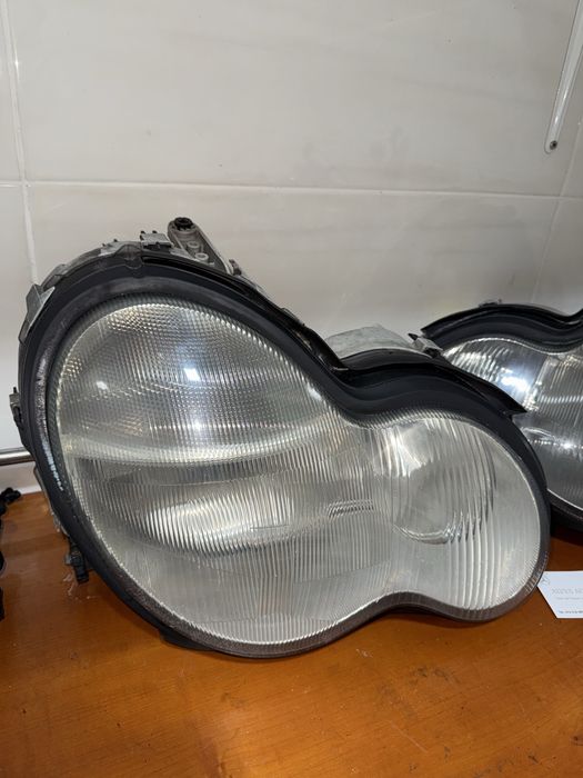 Oticas Versão Xenon para W203