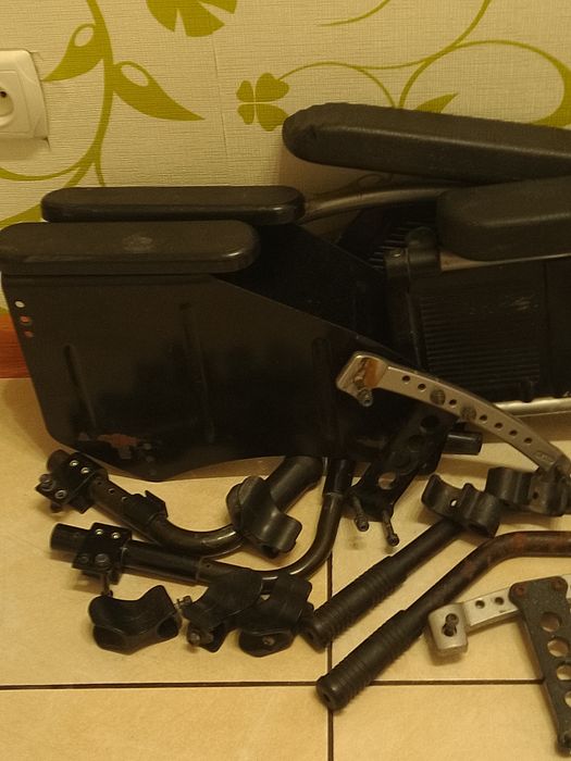 Покрышки и запчасти для инвалидной коляски