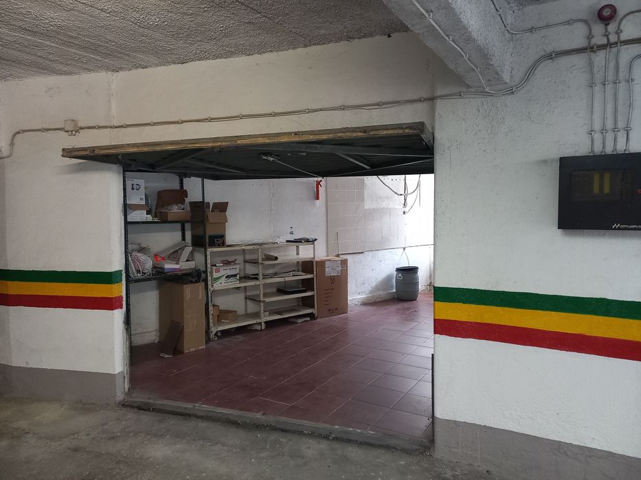 Loja café  no centro comercial de Caneças