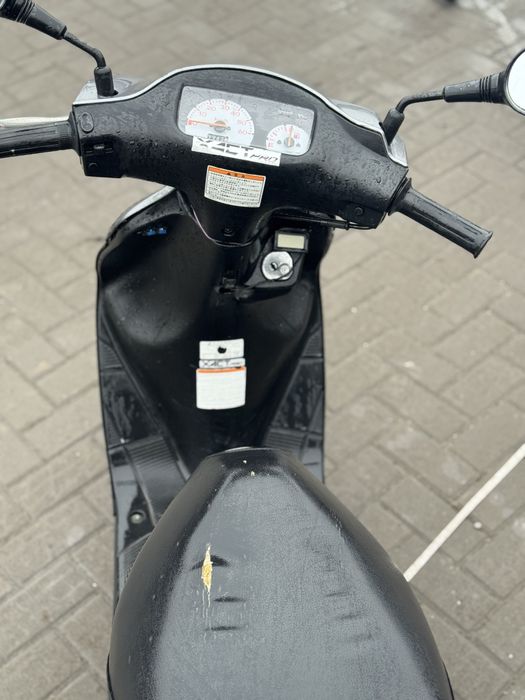 Скутер Suzuki lets2