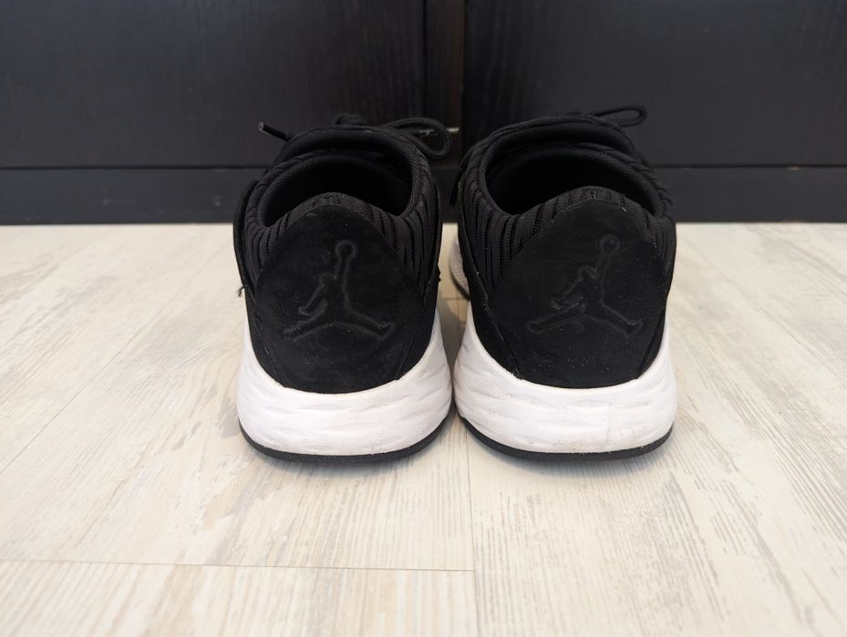 Tenis Air Jordan Formula 23