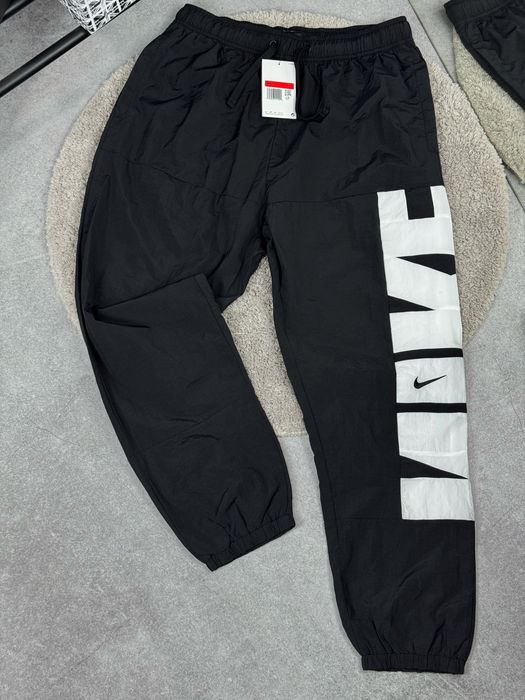 ТОП! В наявності нейлонові штани від Nike Big Logo. ДРОП/ОПТ