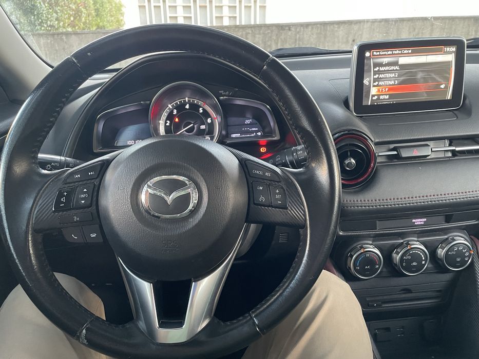 Vendo Mazda CX3, diesel, com 108.400km, com AC, GPS, camaras. Bom estado. Manutençoes feitas na marca.