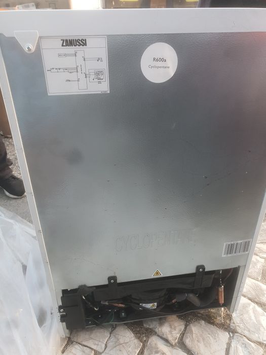 Mini Refrigerator513328521990656002