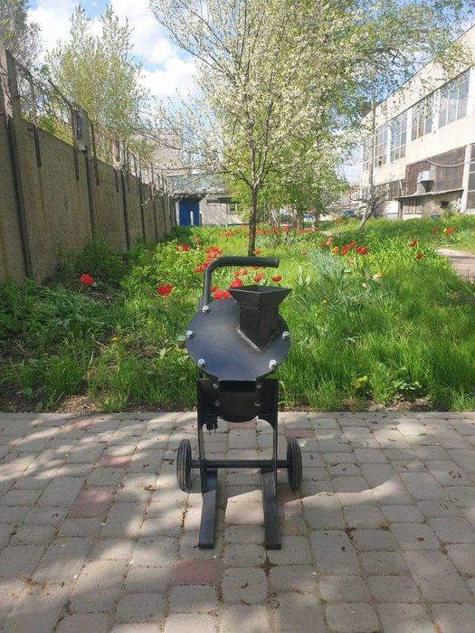 Измельчитель веток, щепорез, щепорізка, щепорезка, соломорезка