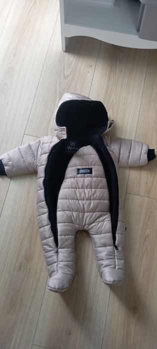 Kombinezon niemowlęcy
