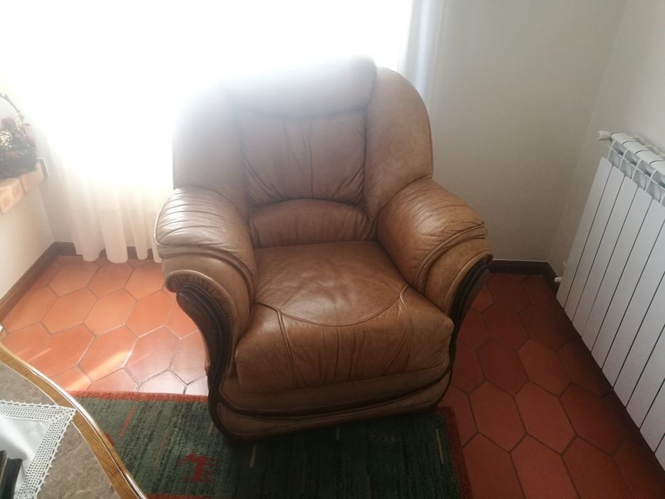 Sofá em pele em excelente estado