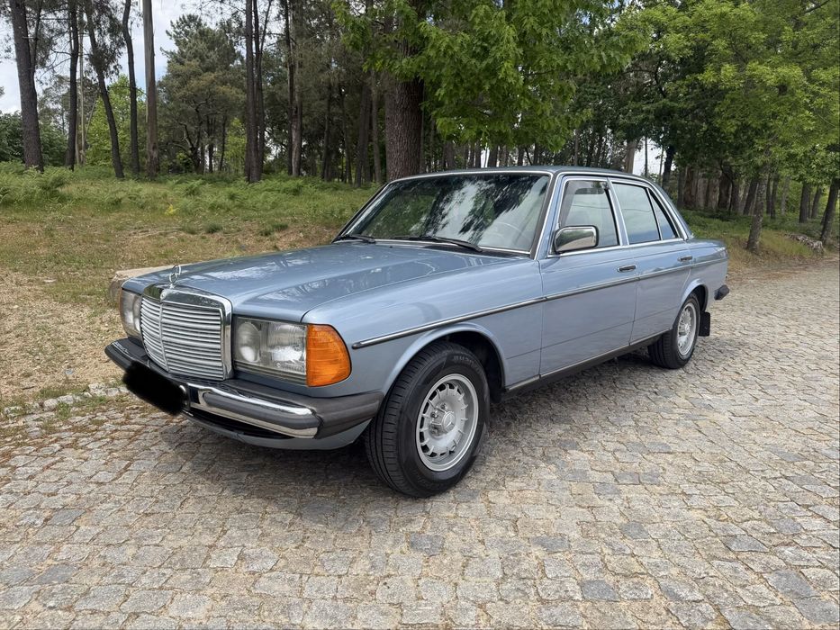 Mercedes Benz D300