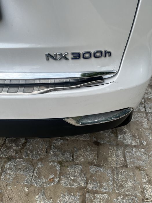 Lexus NX 300h polski salon