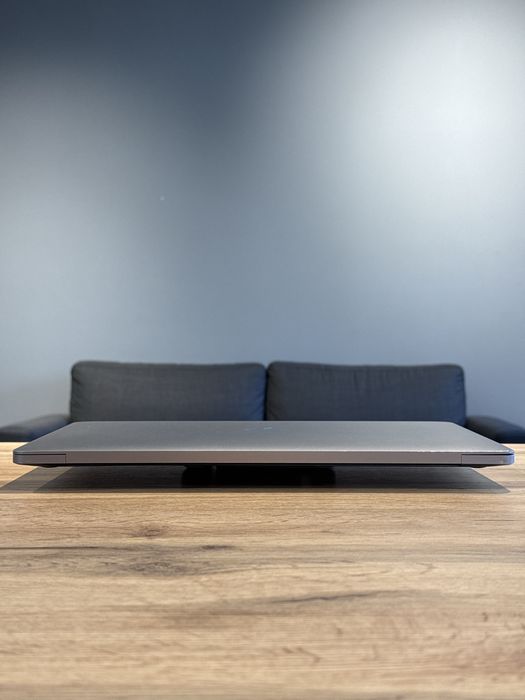 MacBook pro 16 2019 i9 2.4ghz 64/1tb pro 5500 !! Гарантія від Магазину