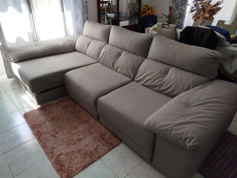 Sofá chaise longue com cama