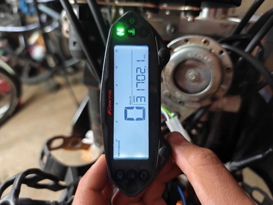 Licznik motocyklowy Fantic stan idealny