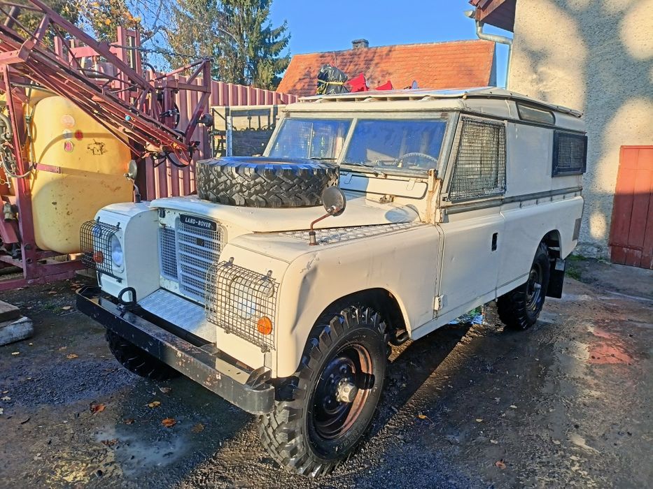 Land Rover Defender 2.6 benzyna mały przebieg 45 tyś.