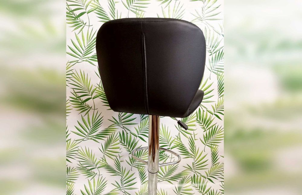 Барний стілець зі спинкою для майстра/Крісло в перукарню барне шир49см