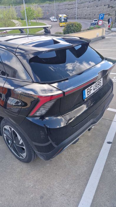 MG4 versão LUXURY tracção traseira com 204 cv, bateria 64 KW e 430 km de autonomia em ciclo WLTP