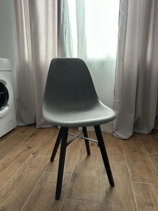 Стільці кухонні 3 штуки