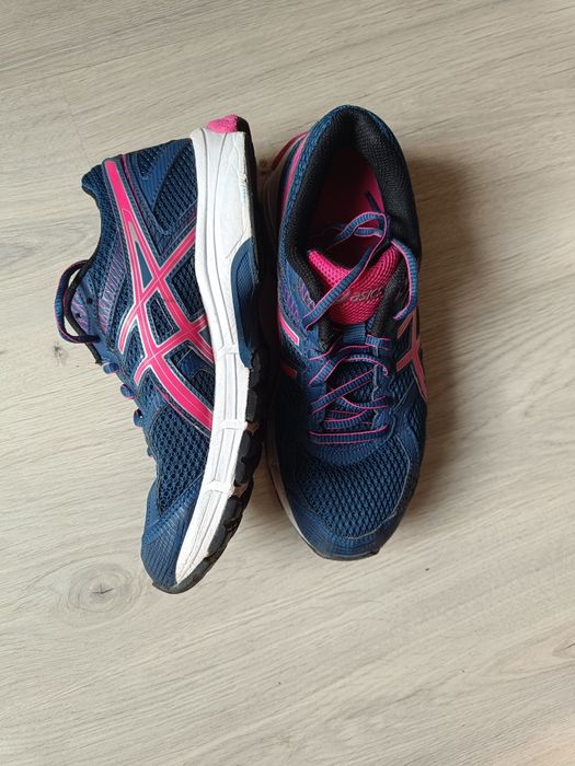 Asics buty do biegania 39