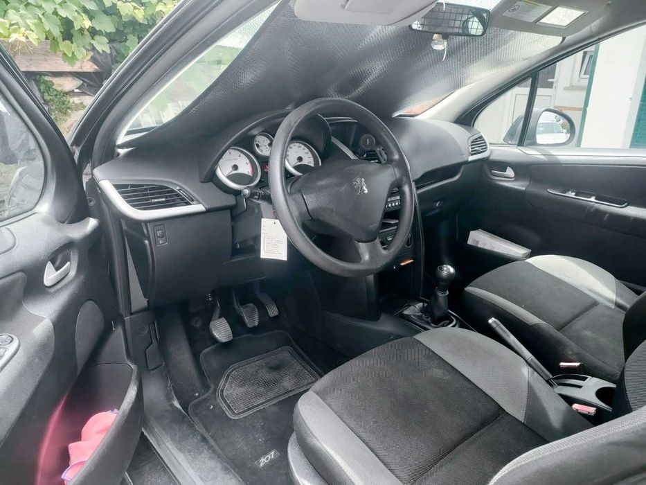 Peugeot 207 1.6 HDi (90cv)