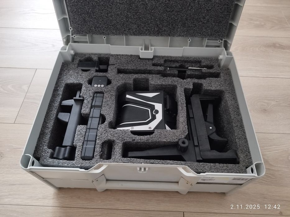 Laserliner X3 - Laser Pro Laser krzyżowy 3x360° zielony