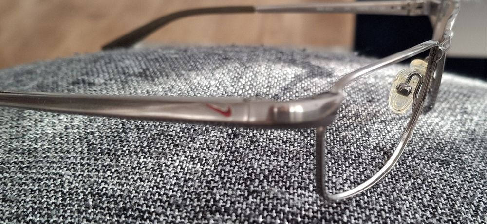 Sprzedam oprawki najk tytanowelekie stan nowe bez opakowania