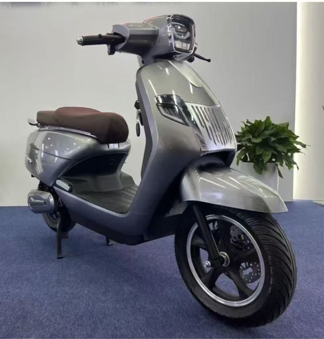 Оренда прокат електроскутерів електро мопедів