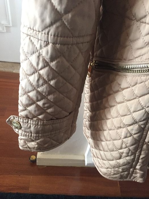 Anorak kispo casaco beje zara tamanho 9-10 anos menina