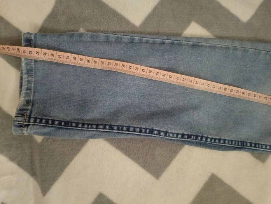 Jeansy męskie niebieskie