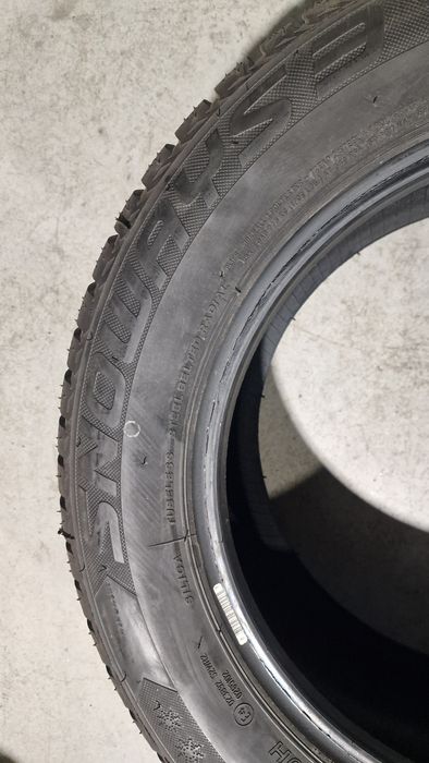 Opona Zimowa Lassa Snoways 3 215/60 R16 99H 3018 1 sztuka