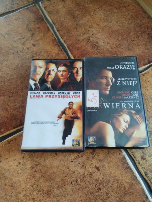 Kasety VHS i płyty dvd ,,Psy,,