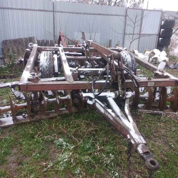 Продам дискову борону бдт3