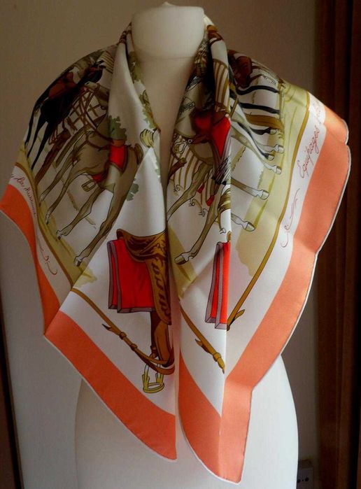 Apaszka twill silk Hermes "  Equipements a Cheval sur l'Elegance "