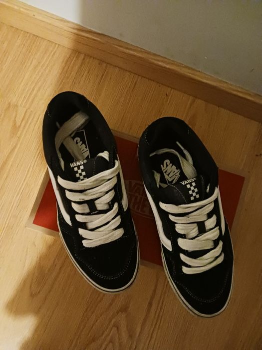 sapatilhas da marca vans
