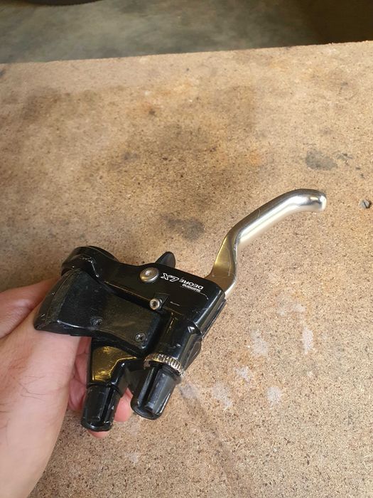 Klamkomanetka lewa Shimano Deore LX; M567