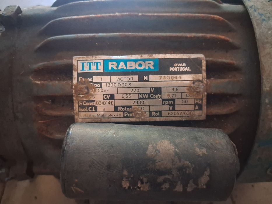 Motor de posso a trabalhar